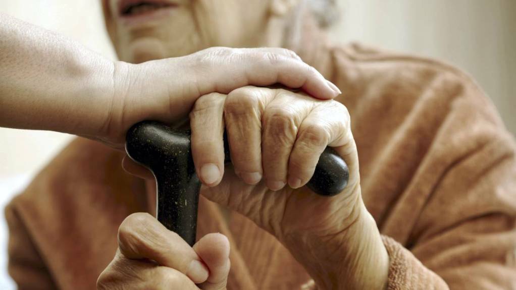 Tasmanian waiting lists for aged care help grow
