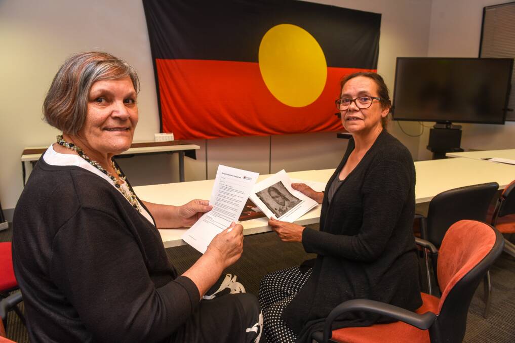 STUDIES IN STORYTELLING: Murina program students Nola Hooper and Lynne Spotswood have reconnected with their studies and Aboriginality. Picture: Paul Scambler