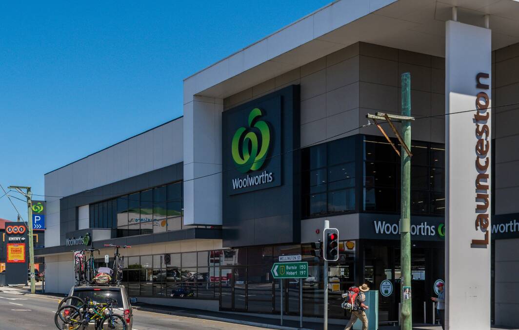 Authorities say shoppers at the Woolworths on Wellington Street are not at risk of coronavirus, despite a man with the virus visiting the supermarket on Sunday night.