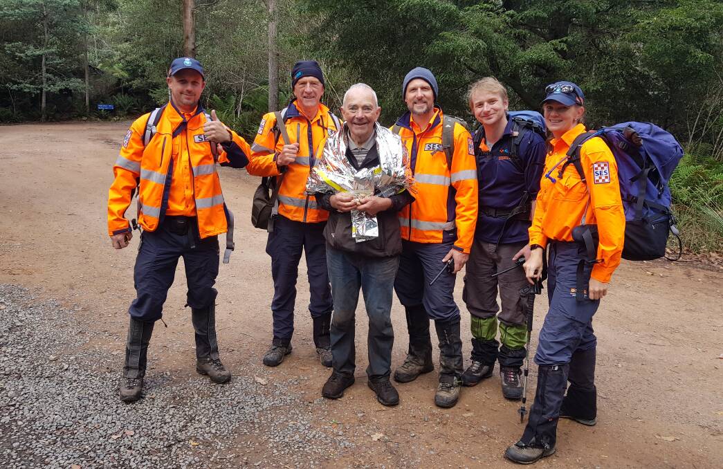 Roger Berry with SES crewmembers. Picture: supplied