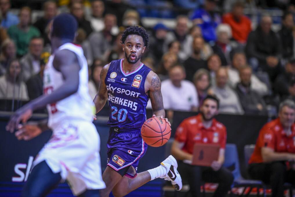BREAK: Breakers guard Levi Randolph scored 23 points in the Breakers win over Perth Wildcats. Picture: Craig George