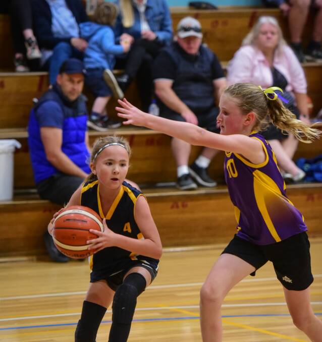 St Anthony's Eve de Deuge and Deloraine's Chloe Neate.