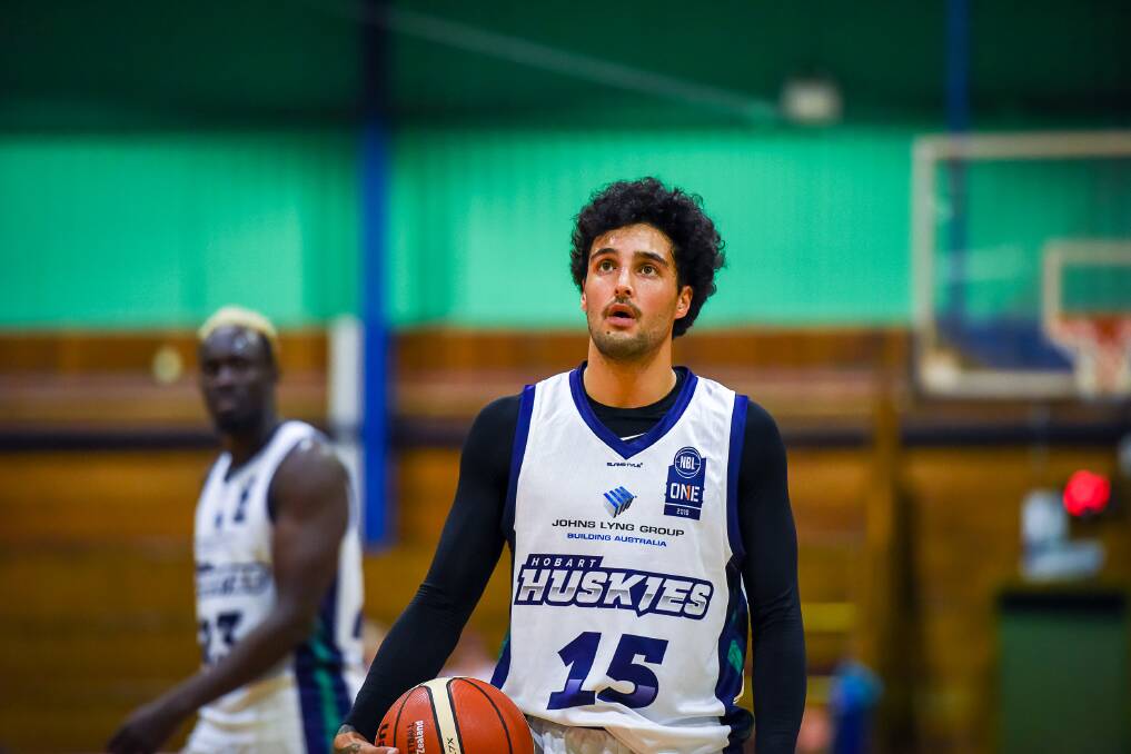 FLASHBACK: Mason Bragg on court for the Southern Huskies during the team's visit to the North-West Coast in November. Picture: Simon Sturzaker 