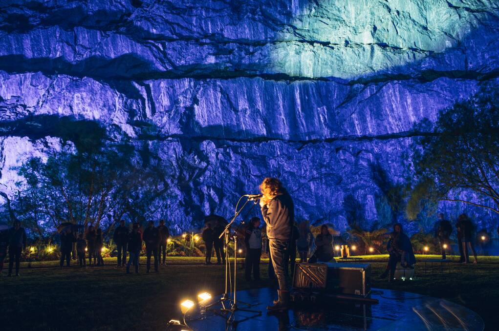 New Zealand artist Rob Thorne plays to audience during The Unconformity 2016. Picture: Keelan O'Hehir