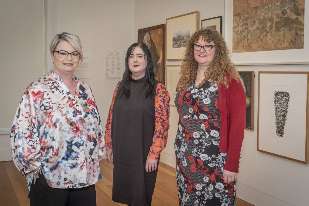 FINALISTS: Women's Art Prize Tasmania judges Tracy Puklowski and Kylie Johnson with RANTS Arts co-director Kitty Taylor. Picture: Craig George