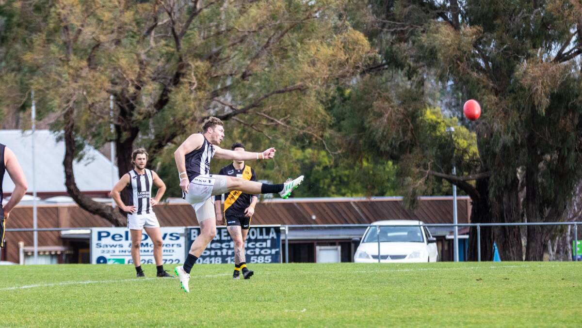 Geoff Mohr floated up forwards for six goals last week.
