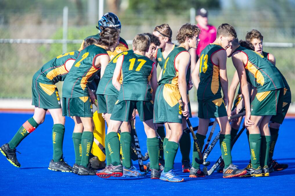 Huddle: Both Tasmanian sides tasted 2-0 victories at the under-15 national championships in NSW. Picture: Supplied