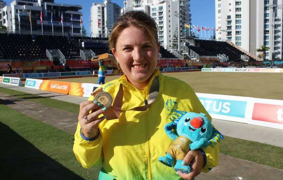 Rebecca Van Asch with her 2018 Commonwealth Games gold medal. Picture: TIS