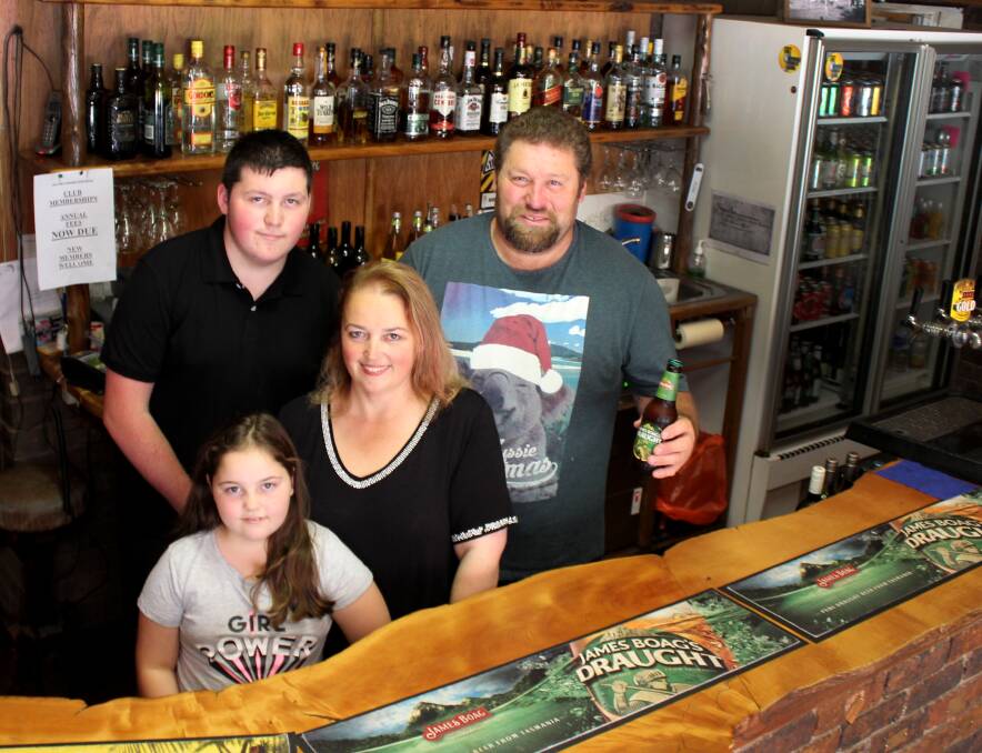 NEW TIDE: Hillwood's Murfet family - Ryan, Piper, Kellie and Wayne, have taken over management of the Lake Leake Inn. Picture: Hamish Geale 
