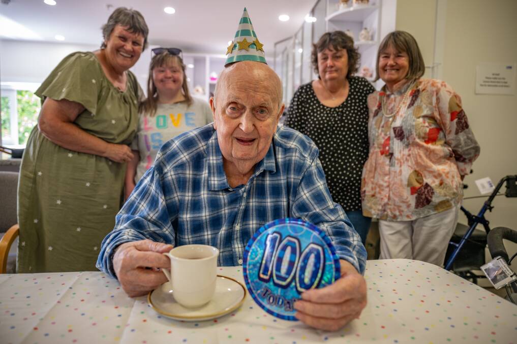 Terry Fraser celebrates his 100th birthday with daughter Yvonne Colgrave, granddaughter Sam Smith, and daughters Bridget Smith and Angela Pulford.
Picture by Paul Scambler 