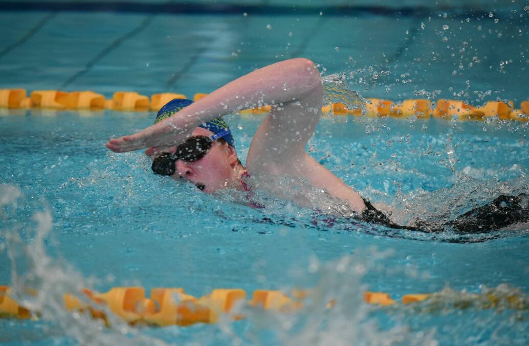 Megan Dennett racing in the grade 10 freestyle.