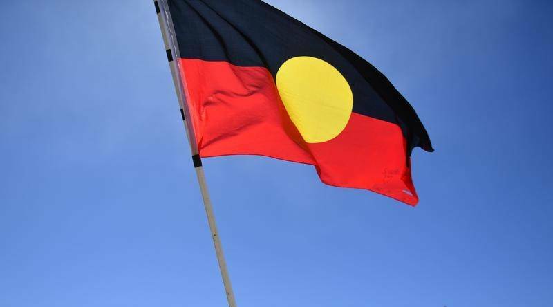 While some Aboriginal groups praised the state government's decision to broaden its dual naming policy, one Aboriginal language expert said the government was "trying to play different groups off against each other".