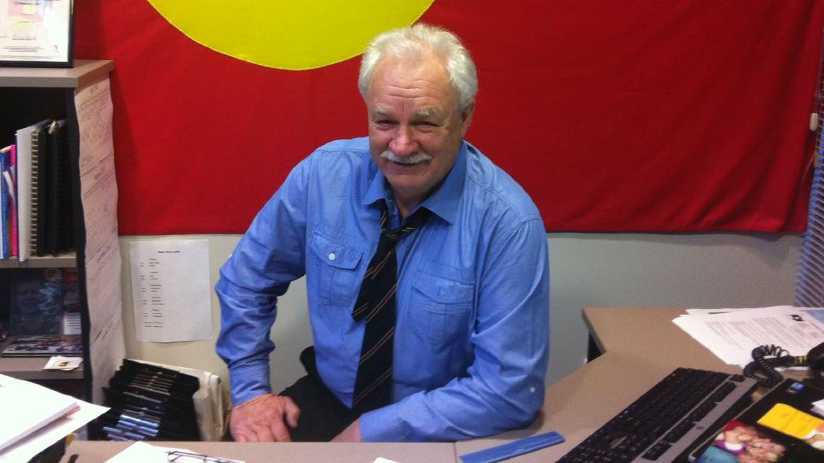 Aboriginal Land Council of Tasmania chairman Michael Mansell has welcomed a parliamentary committee's recommendation that dedicated seats for Aborigines should be introduced in the State Parliament.