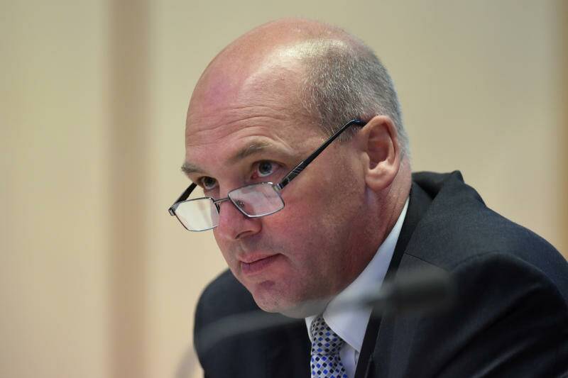 Stephen Parry will resign from the Senate on Thursday. 