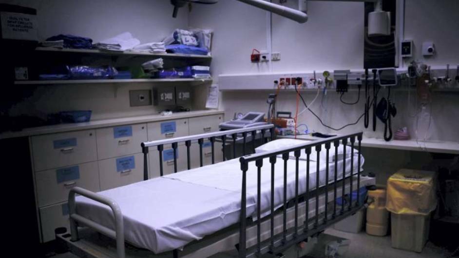 Tasmania's peak medical body says emergency department waiting times across the state are 'getting worse'.