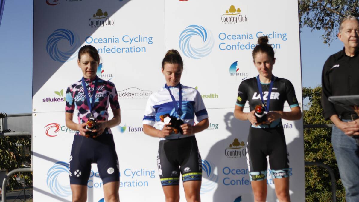 Elite podium: Justine Barrow (Australia), Sharlotte Lucas (New Zealand) and Kirsty McCallum (New Zealand) show off their medals. Picture: Jarryd McGuane.