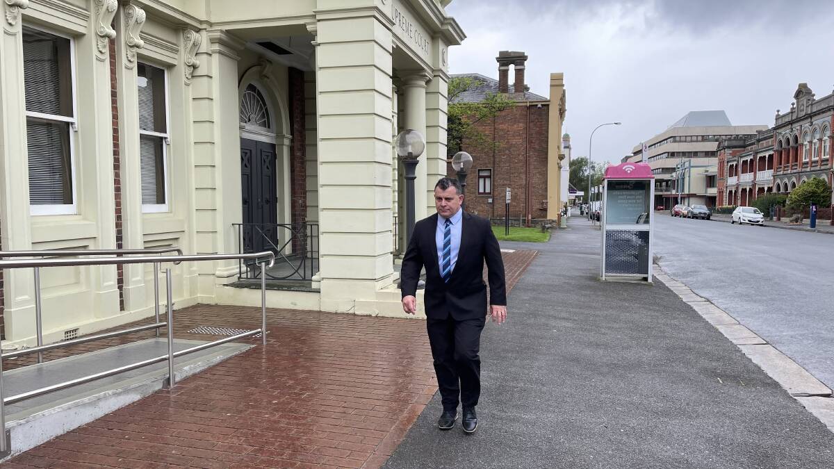 Detective senior sergeant Bob Baker arrives at the Supreme Court in Launceston to give evidence in the trail of Natalie Maher