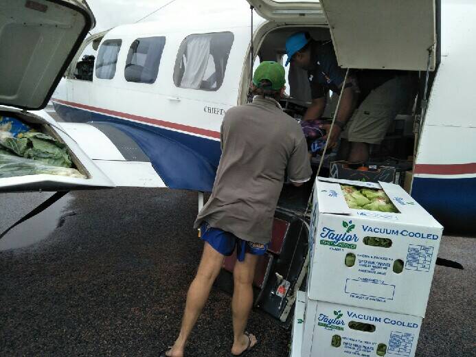 Groceries are unloaded from Barkly Aviation charter plane. Photo supplied.
