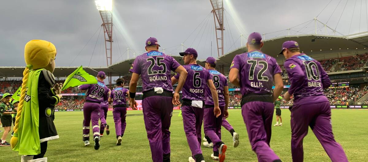 STEP UP: Hobart Hurricanes come striding out onto the Sydney Showground on Saturday evening to face Sydney Thunder in the crucial Big Bash clash. Picture: Cricket Tasmania
