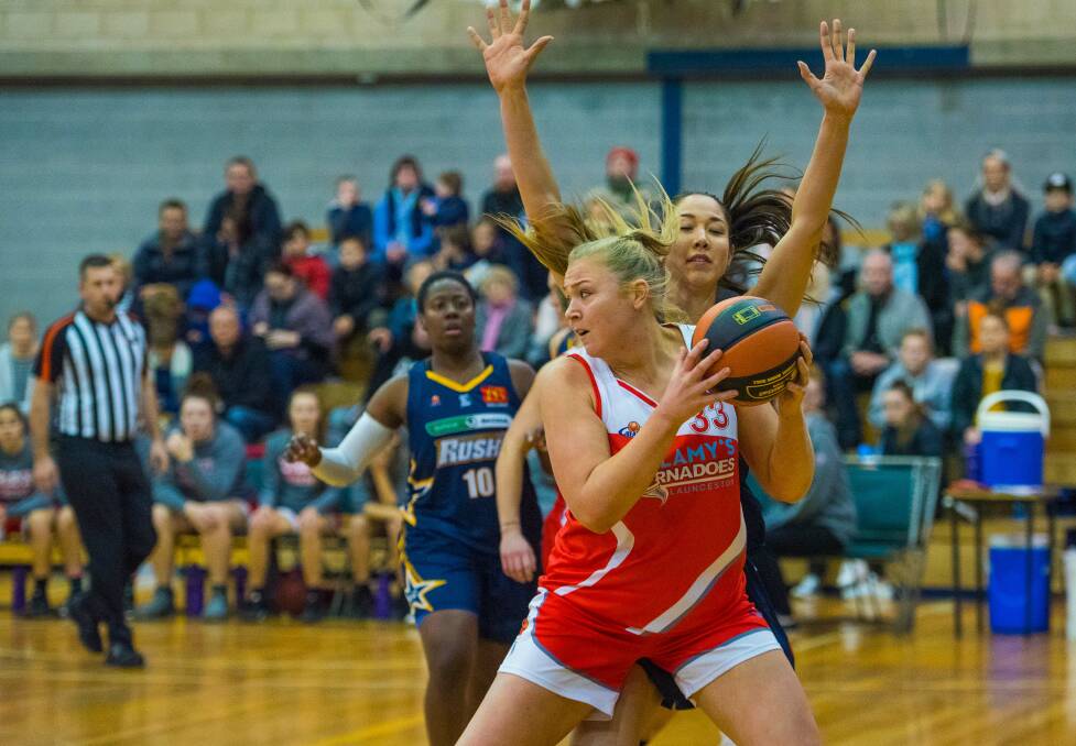 RIGHT MOVES: Tayla Roberts looking the goods last year for Launceston Tornadoes.