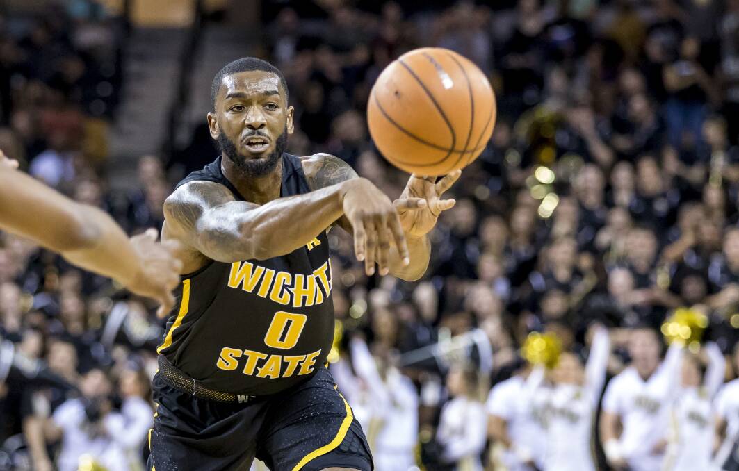 FOCUSED: JackJumpers recruit Rashard Kelly passes the ball while playing for Wichita State Shockers. Picture: Andrew Bershaw/Icon Sportswire via Getty Images 