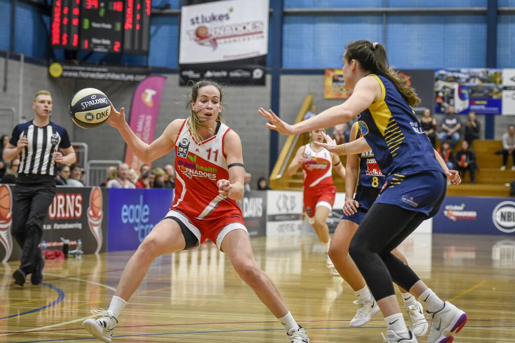 STAR PLAYER: Launceston Tornadoes' Keely Froling up against her sister Ballarat Rush's Alicia Froling at Elphin Sports Centre last year. Picture: Craig George