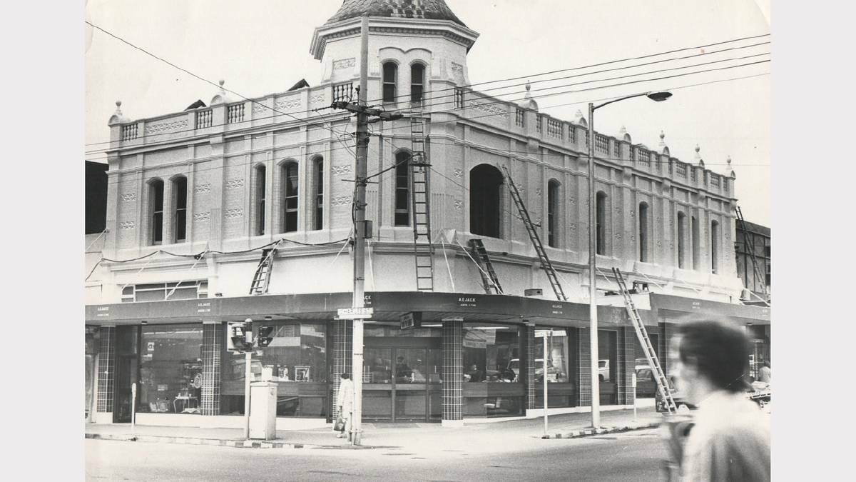 Launceston Bank for Savings on the corner of Charles and York Streets, 1973. Picture: File