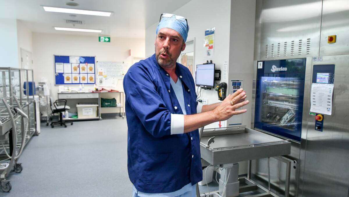 Nurse unit manager John Taylor described the sterilisation department as "organised chaos". 