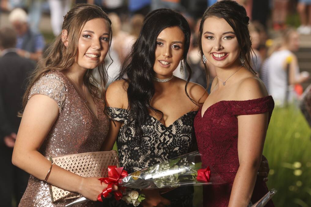 WELL DESERVED: Steph Triffett, Isabella Burk and Nikayla Wicks at their Reece High celebration dinner in 2017. Picture: File