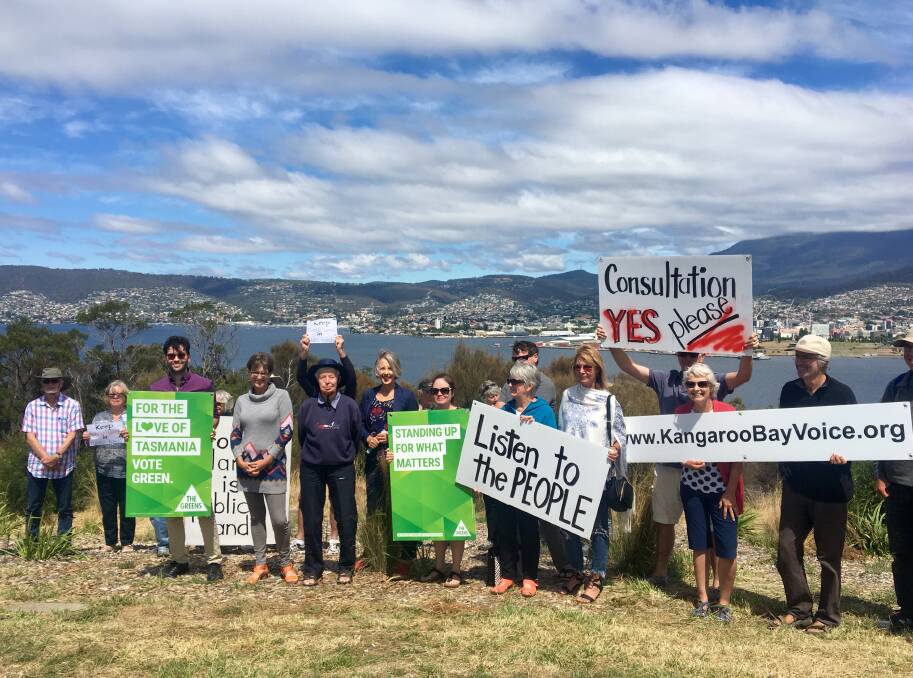 GROUNDSWELL: Greens leader Cassy O'Connor and Greens planning spokeswoman Rosalie Woodruff with community groups on Hobart's Eastern Shore on Sunday.