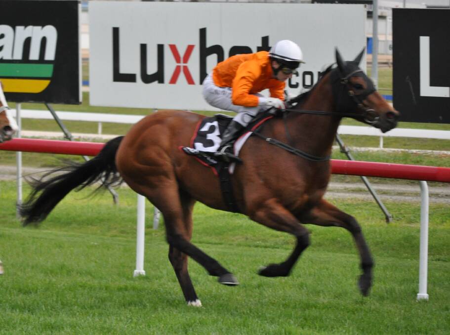 Fragment was one of four winners for leading trainer Scott Brunton at Elwick on Sunday.