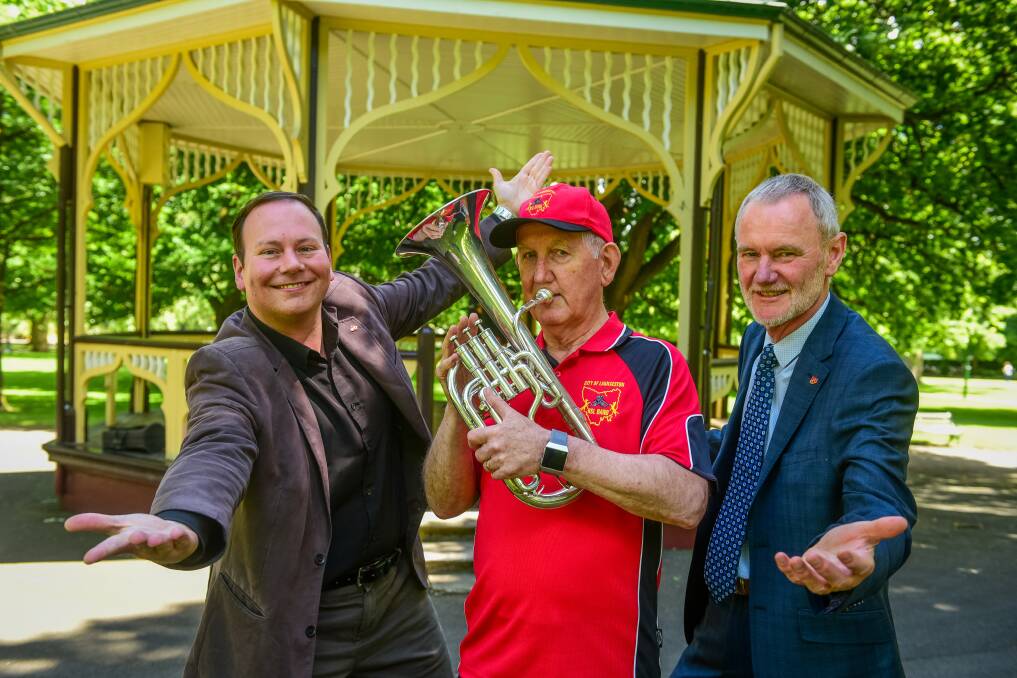 Deputy mayor Danny Gibson and mayor Albert Van Zetten with the President of the City of Launceston RSL Band Ian Reeve for the 2021 concerts. Picture: Paul Scambler