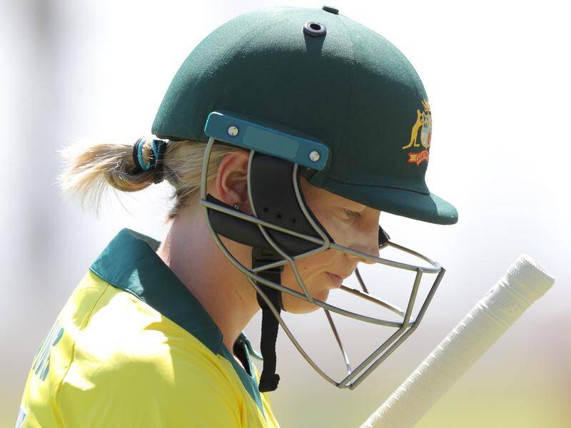 Meg Lanning hopes to get back among the runs in Sunday's final ODI against New Zealand in Melbourne.