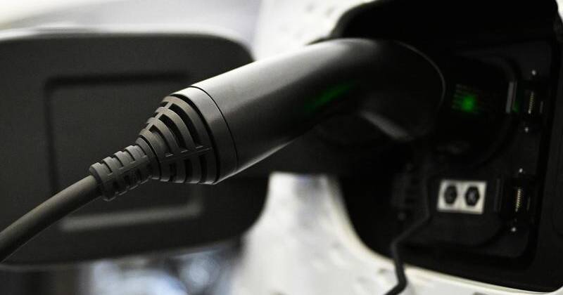 Electric vehicle tax cut passes Senate