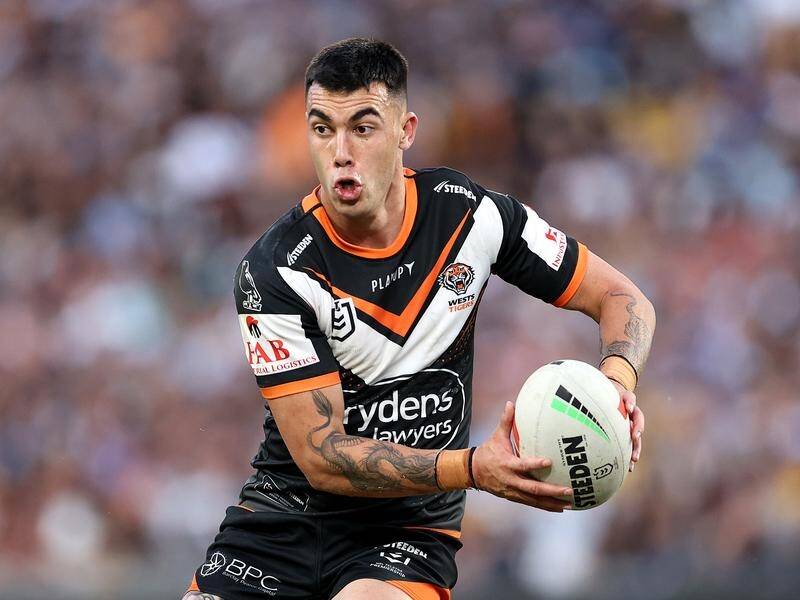 Charlie Staines will be with Wests Tigers for at least two more seasons after securing a new deal. (Brendon Thorne/AAP PHOTOS)