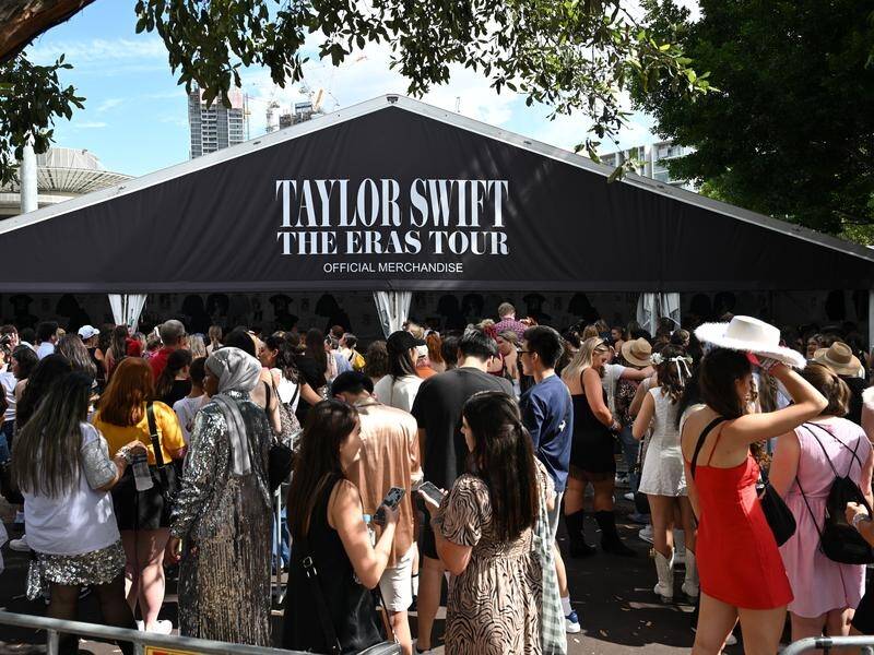 Seven sold-out Taylor Swift concerts in Sydney and Melbourne boosted retail in February. (Dean Lewins/AAP PHOTOS)