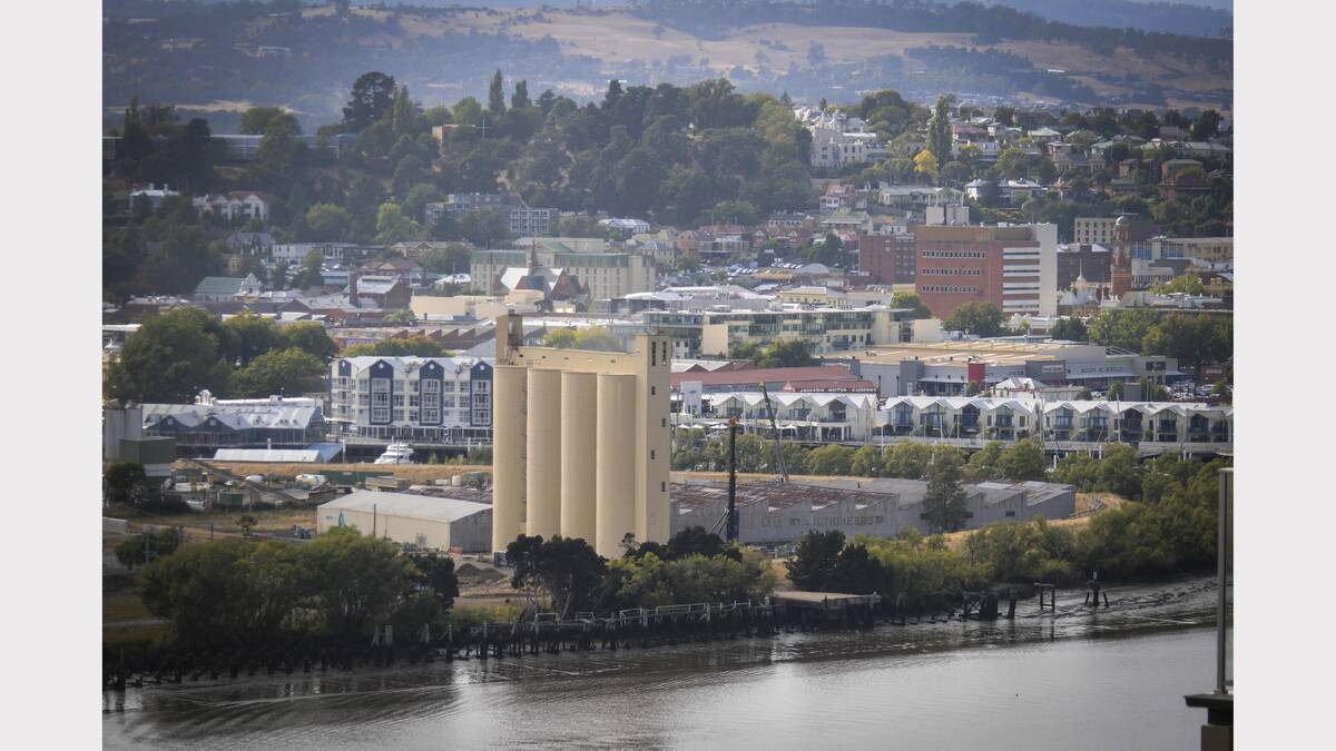Silos rezoning given thumbs up