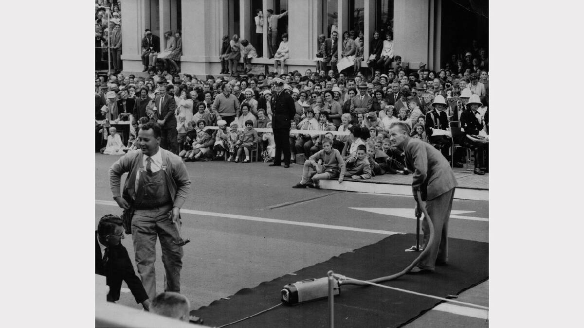 Queen Elizabeth and Prince Philip's 1963 royal visit | The red carpet at the Hobart Town Hall was given a once-over with a vacuum cleaner before the Royal couple arrived.
