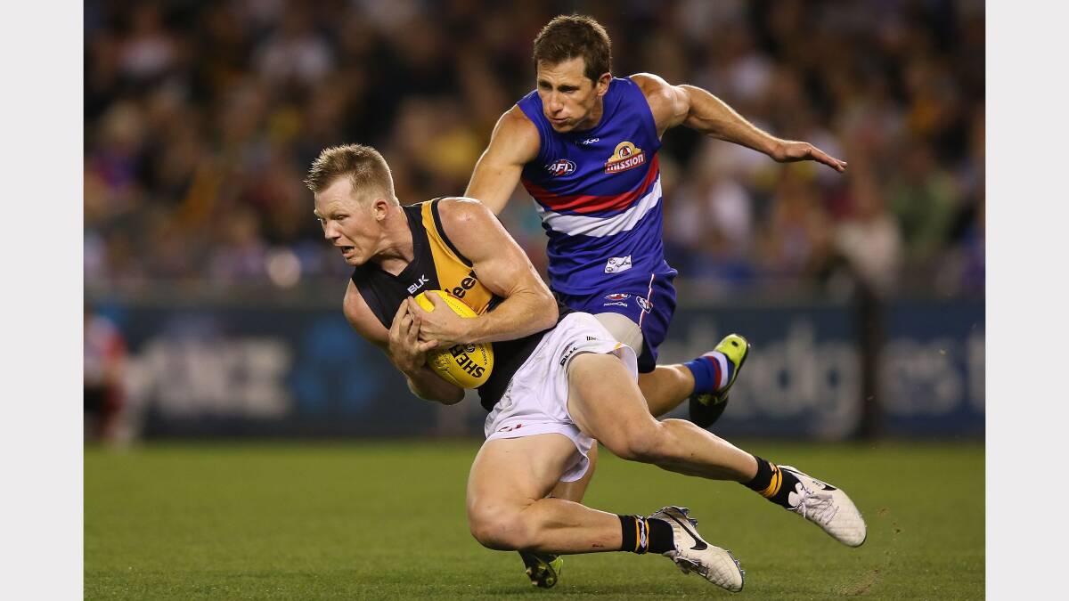 Jack Riewoldt doing his best work on Saturday.