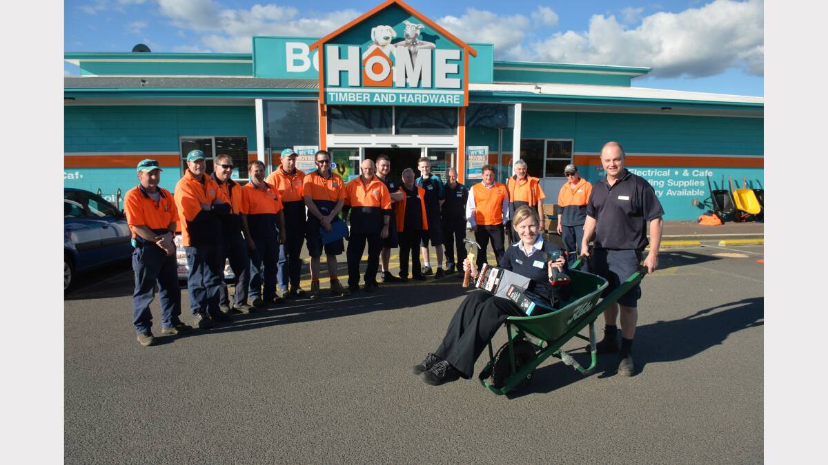 Site manager Michelle Harper and trade plumbing manager David Mattarozzi are on the move, with Dale Smith, Neil Gullidge, Lyndon Shepherd, Ian McGee, Phillip Davis, Dabe Wadley, Allan Waugh, Peter Coglan, Bill Shields, Alex Smith, Phil Spencer, Luke Jones, Peter Davidson and Ted Pearton.