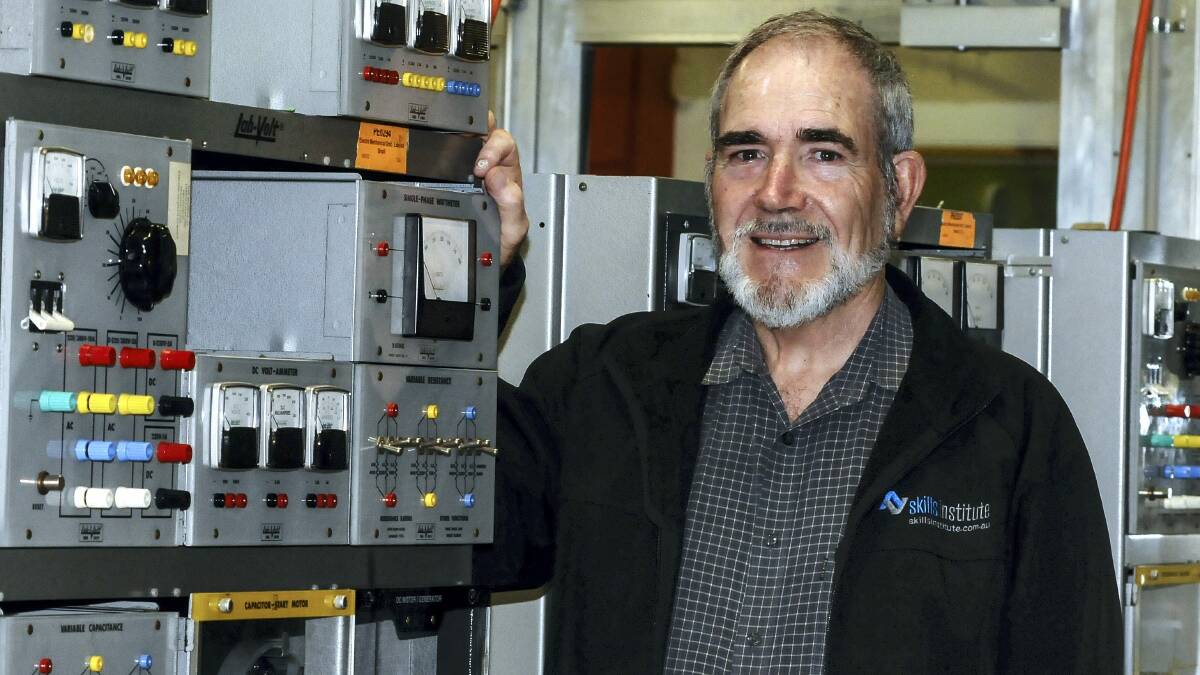 After 51 years in the electrical business Ralph Berry is retiring. He gave 35 years of teaching service to TAFE.
