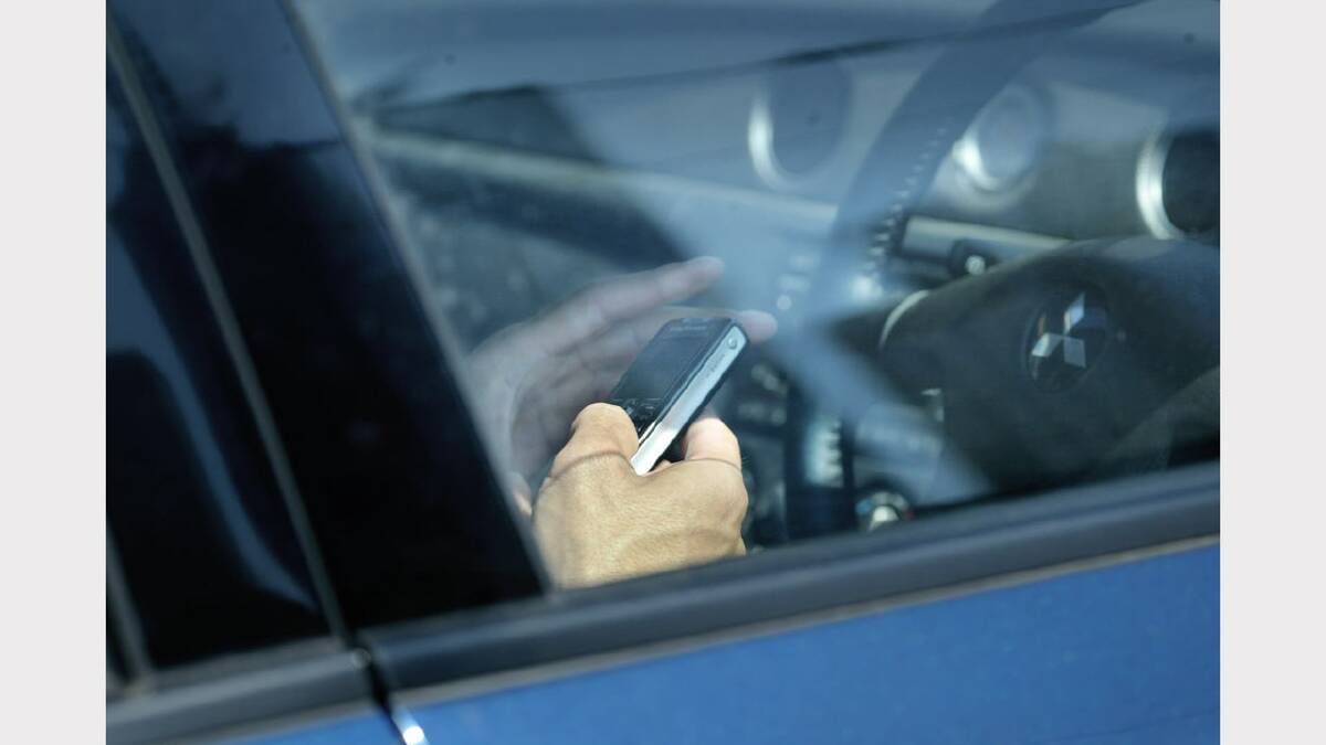 Increase of drivers on mobiles alarming 