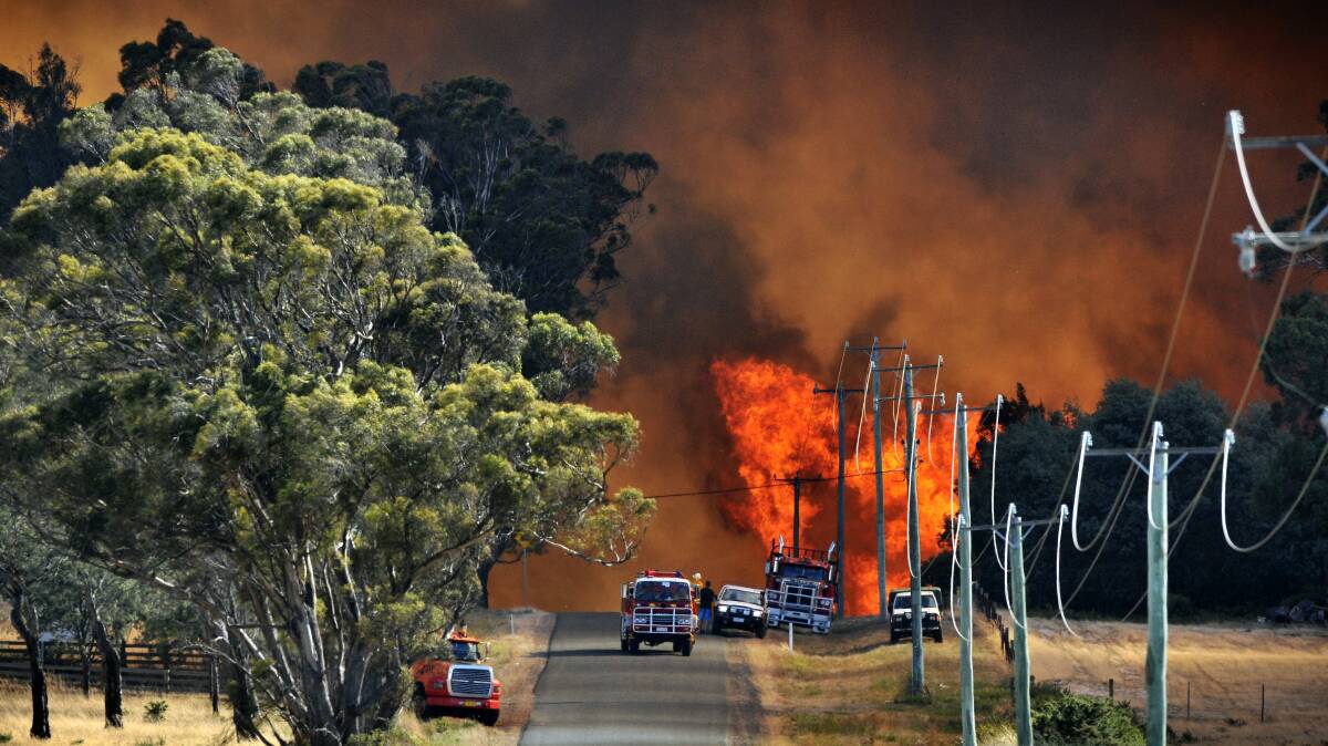 University of Tasmania Professor David Bowman says Tasmania must prepare for ‘‘super fires’’.