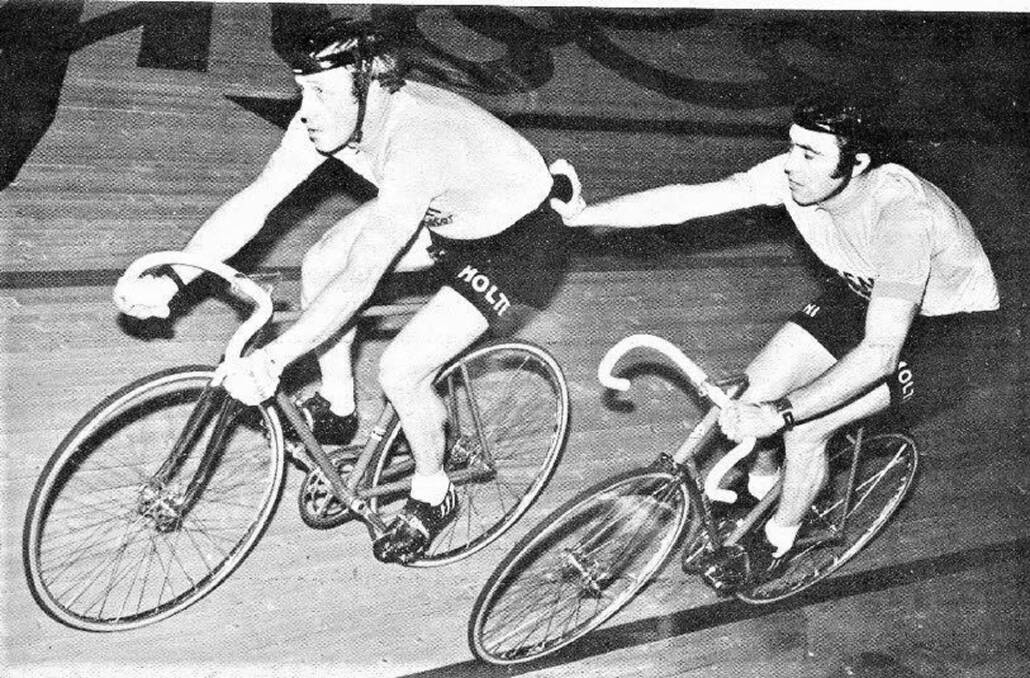 Graeme Gilmore and Eddy Merckx racing together at the Milan six-day event in 1975.