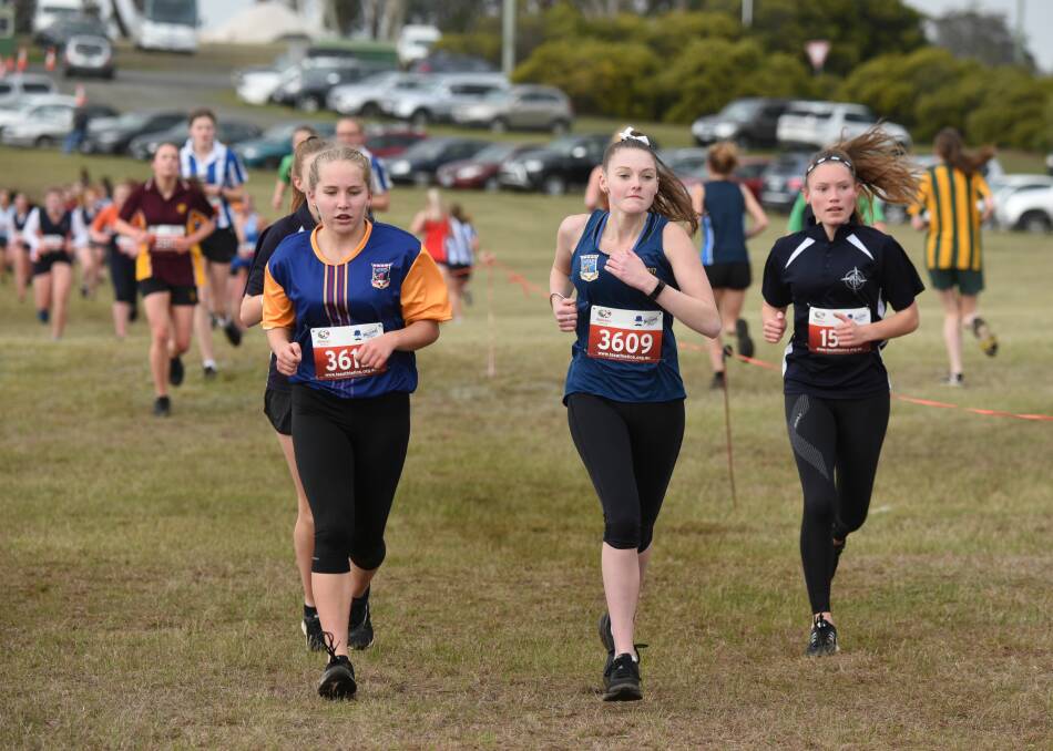 READY TO GO: Briealee Connelly (centre), of Latrobe, at the Tasmanian secondary all-schools at Symmons Plains. Picture: Paul Scambler.