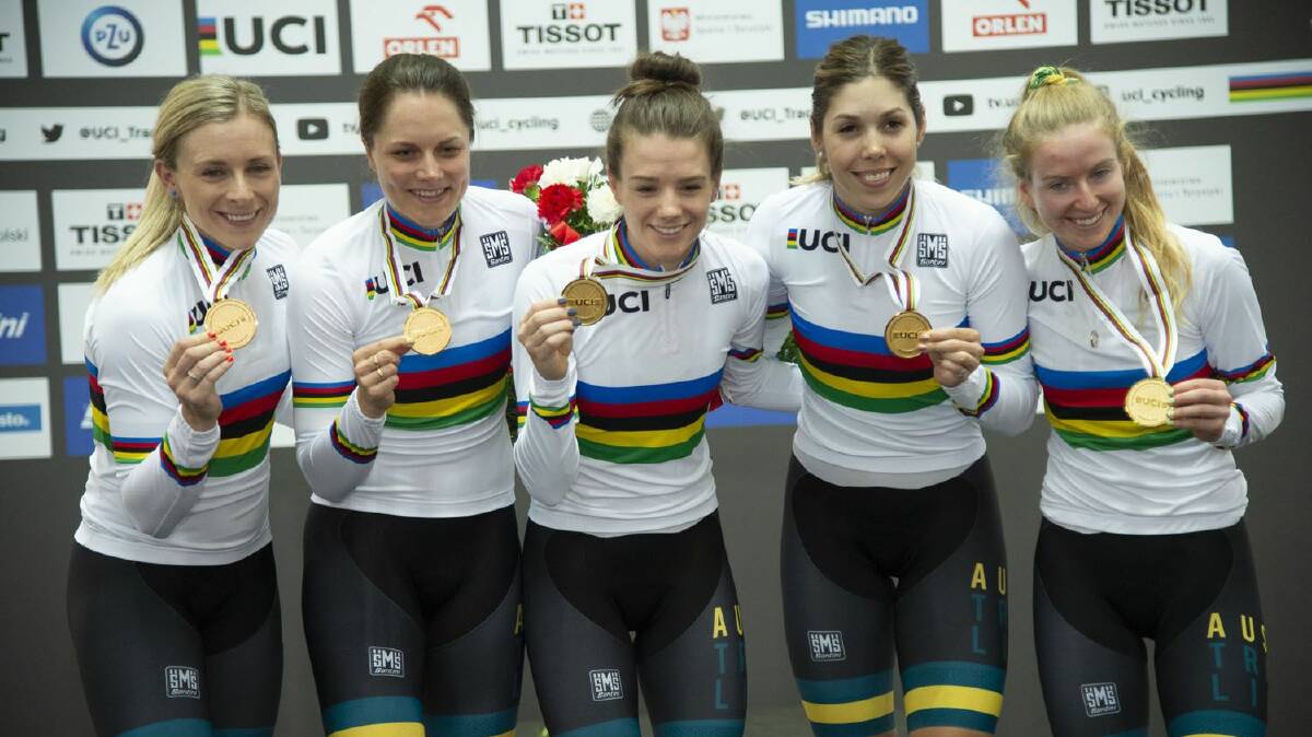 Team work: Annette Edmondson (SA), Ashlee Ankudinoff (NSW), Amy Cure (TAS), Georgia Baker (TAS) and Alex Manly (SA) after their team pursuit triumph last year. Picture: Cycling Australia