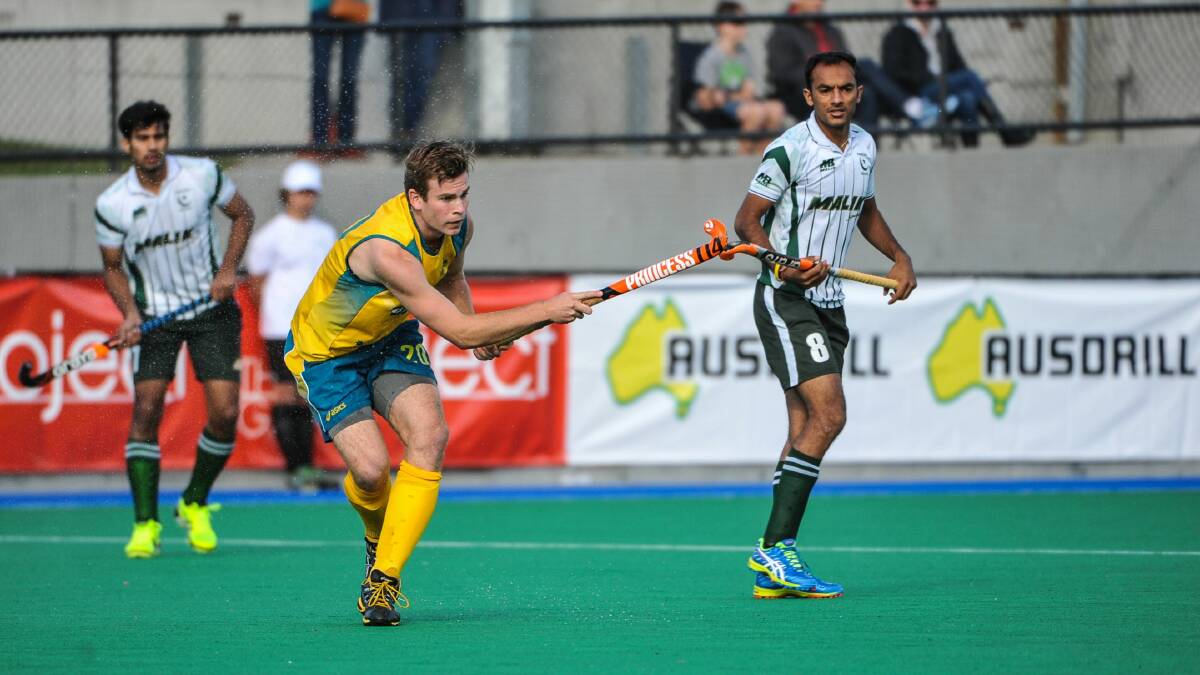 Mac Pak: Tasmanian Kurt Mackey when Australia last hosted Pakistan in Hobart in 2015. Picture: Oliver King