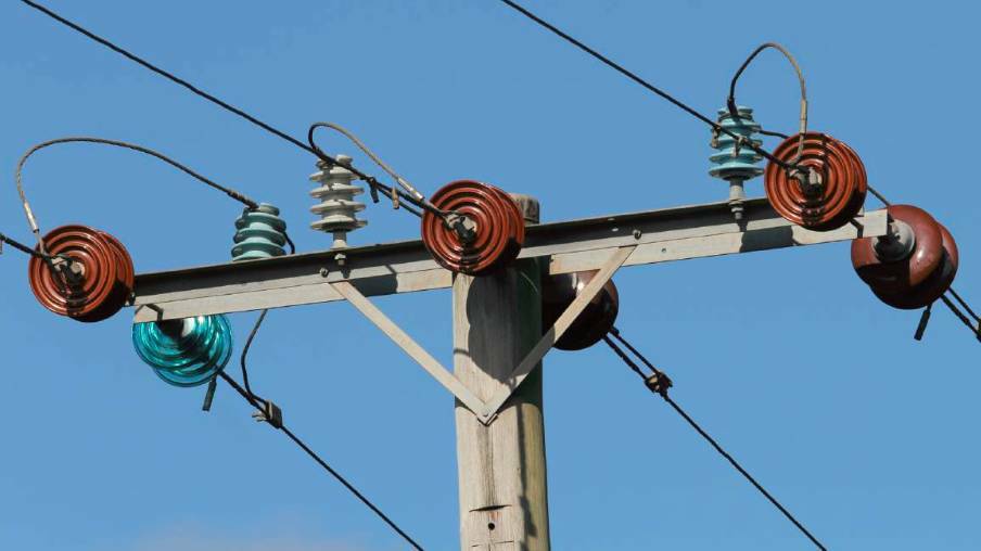 Thousands of properties without power around Launceston