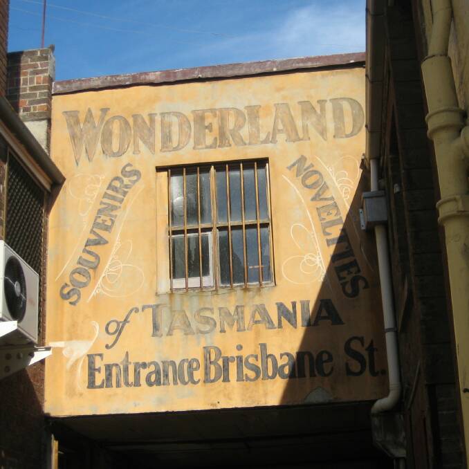 Castley's Wonderland was upstairs at 66A Brisbane Street from the early 1920s until about 1960. 
