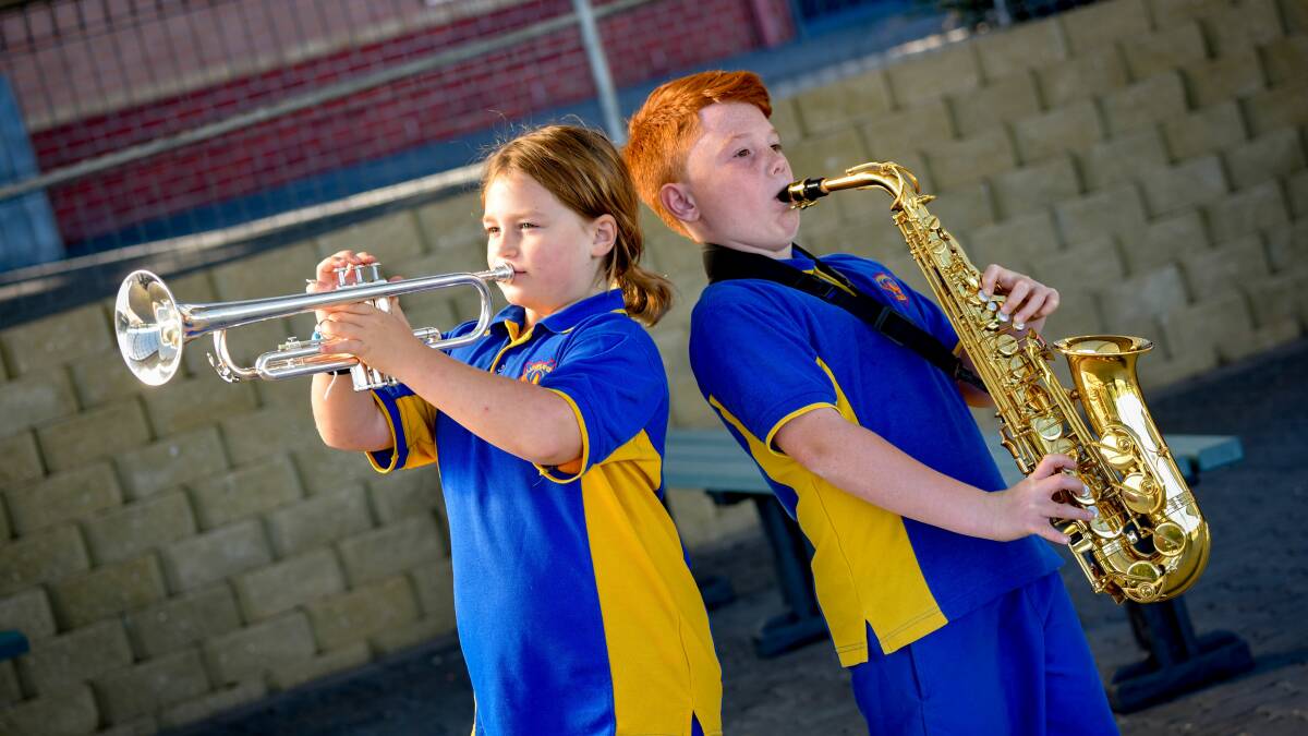 Gifted music students Bella Simpson 9, and Makkai Kettle, 9.   